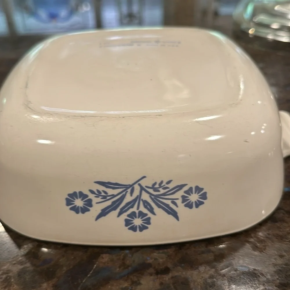 CORNING WARE 1 QT WITH TOP ORIGINAL BLUE CORN FLOWERS